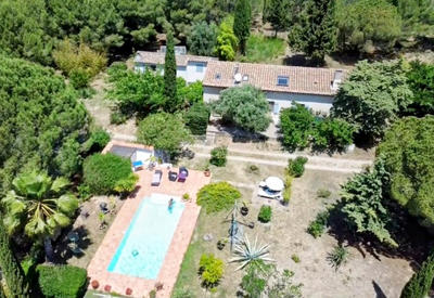 Propriété - 252 m² - 12 pièces