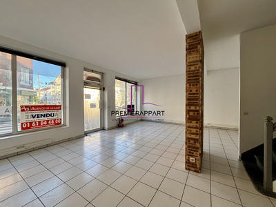 Local commercial - 228 m² - 5 pièces