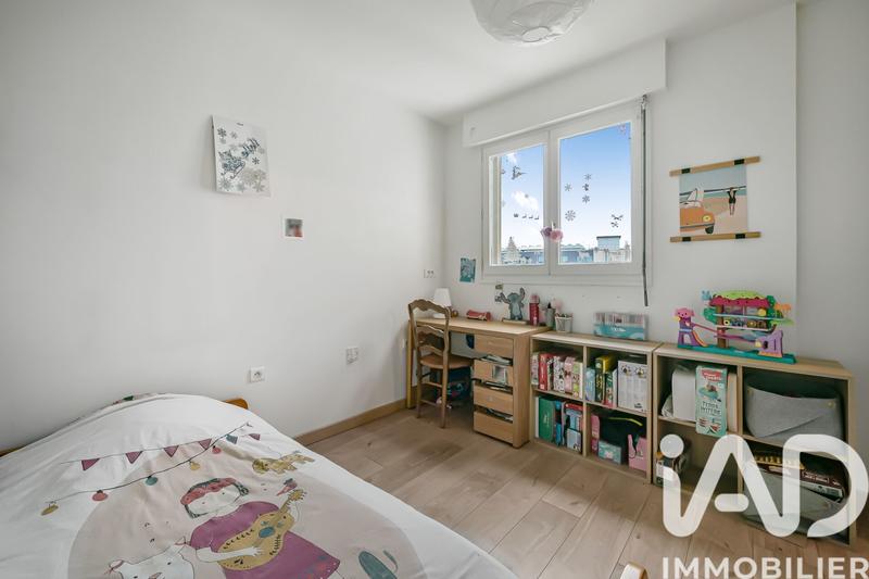 Appartement - 93 m² - 5 pièces
