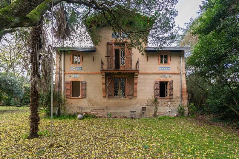 Maison - 254 m² - 8 pièces