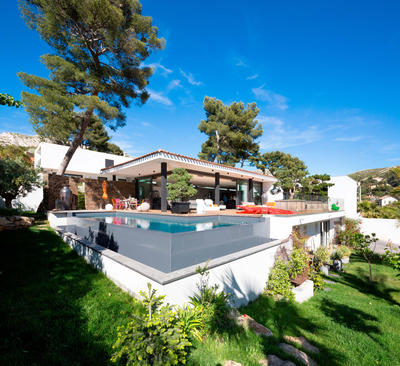 Villa - 400 m² - 10 pièces