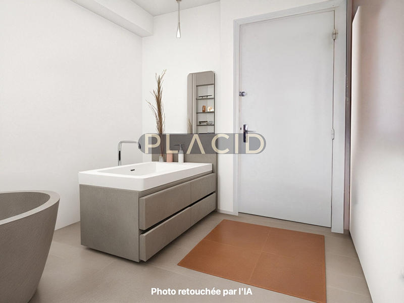 Maison - 230 m² - 5 pièces