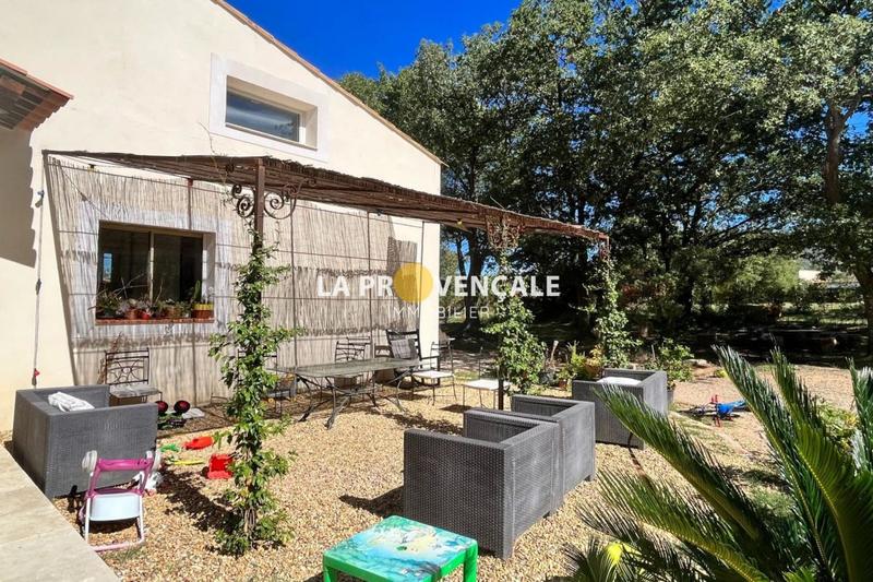 Villa - 200 m² - 7 pièces