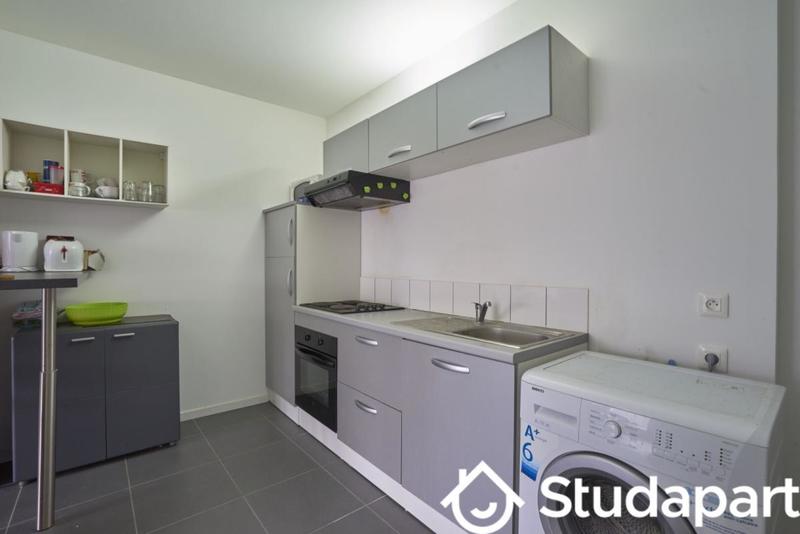 Chambre - 12 m² - 1 pièce