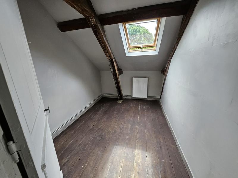 Maison - 175 m² - 10 pièces