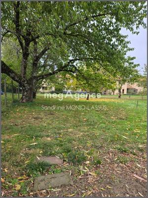 Terrain constructible - 678 m²