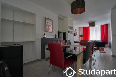 Chambre - 9 m² - 1 pièce