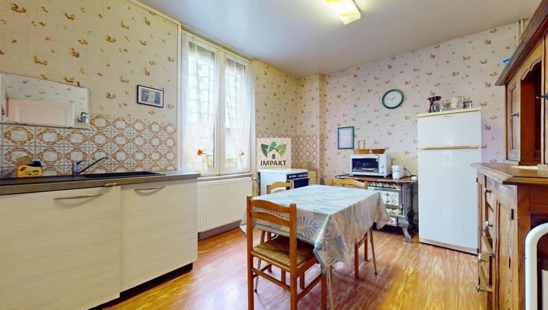 Maison traditionnelle - 73 m² - 4 pièces