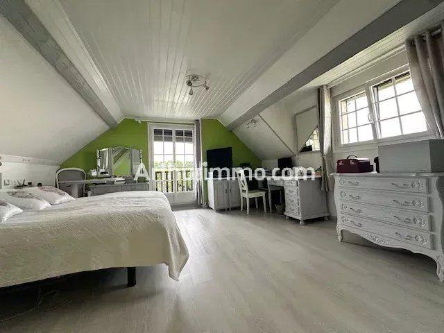 Maison - 193 m² - 5 pièces