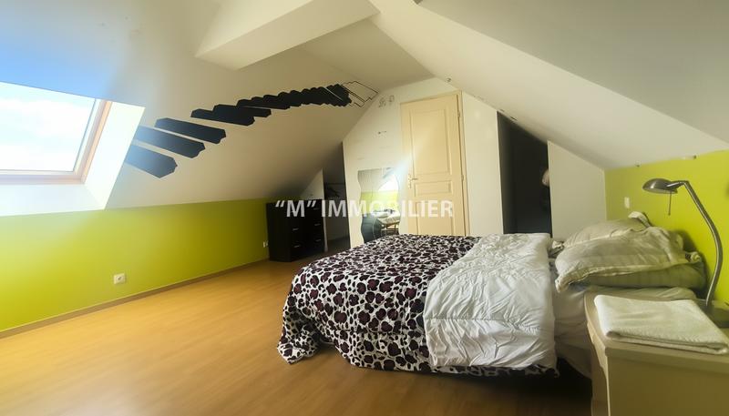 Maison - 247 m² - 9 pièces