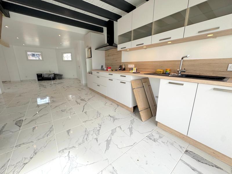 Maison - 142 m² - 6 pièces