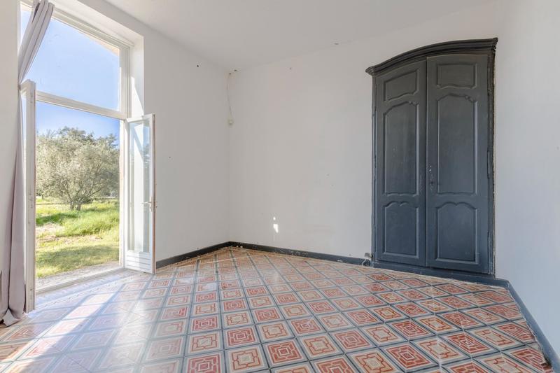 Château - 430 m² - 11 pièces