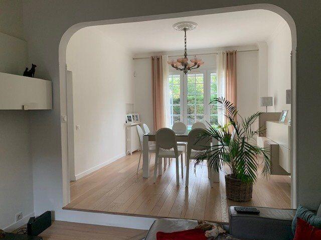 Villa - 180 m² - 6 pièces