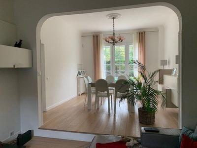 Villa - 180 m² - 6 pièces