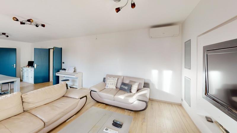 Maison - 144 m² - 6 pièces