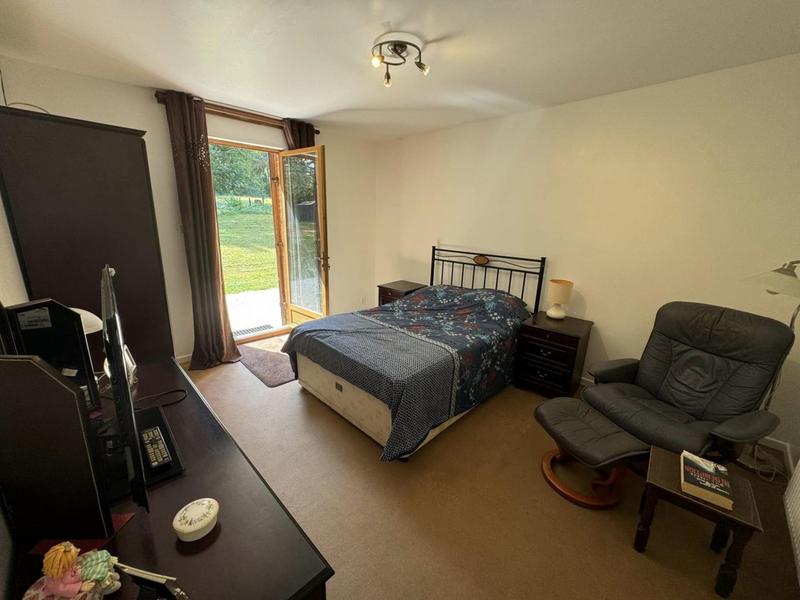 Maison - 218 m² - 12 pièces