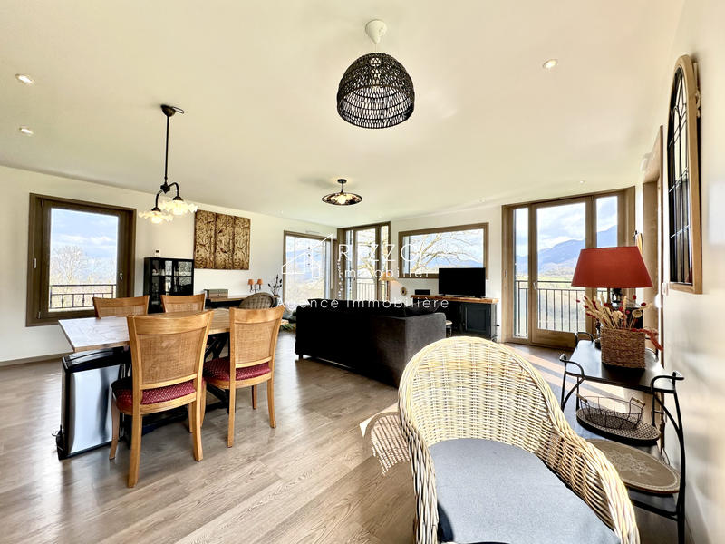 Ferme - 673 m² - 13 pièces