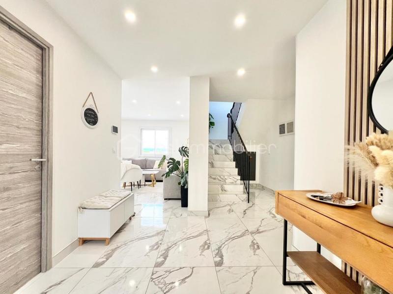 Villa - 140 m² - 5 pièces