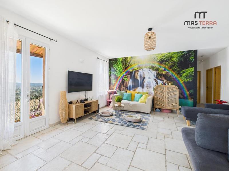 Appartement - 100 m² - 5 pièces