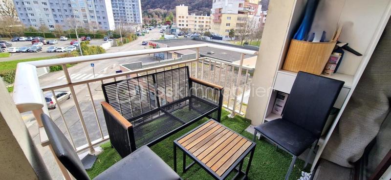 Appartement - 94 m² - 5 pièces