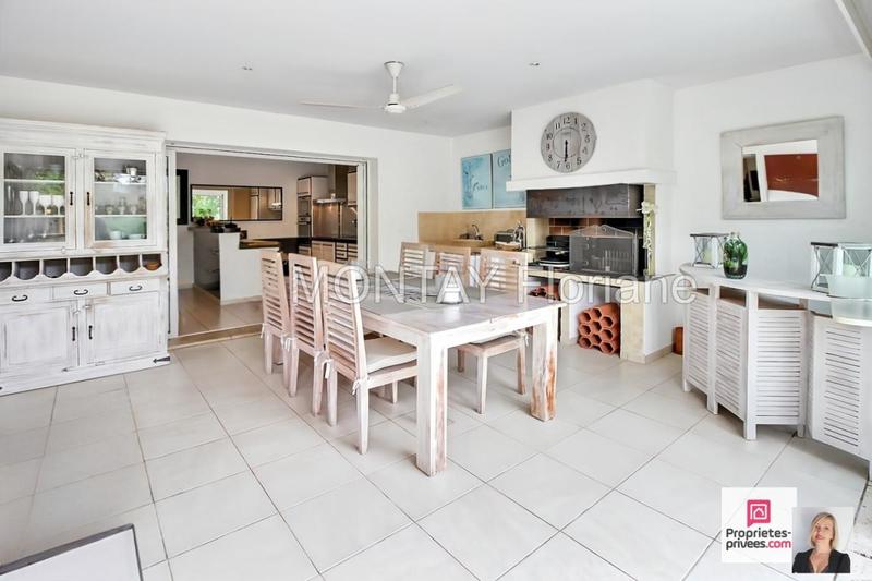 Villa - 180 m² - 5 pièces