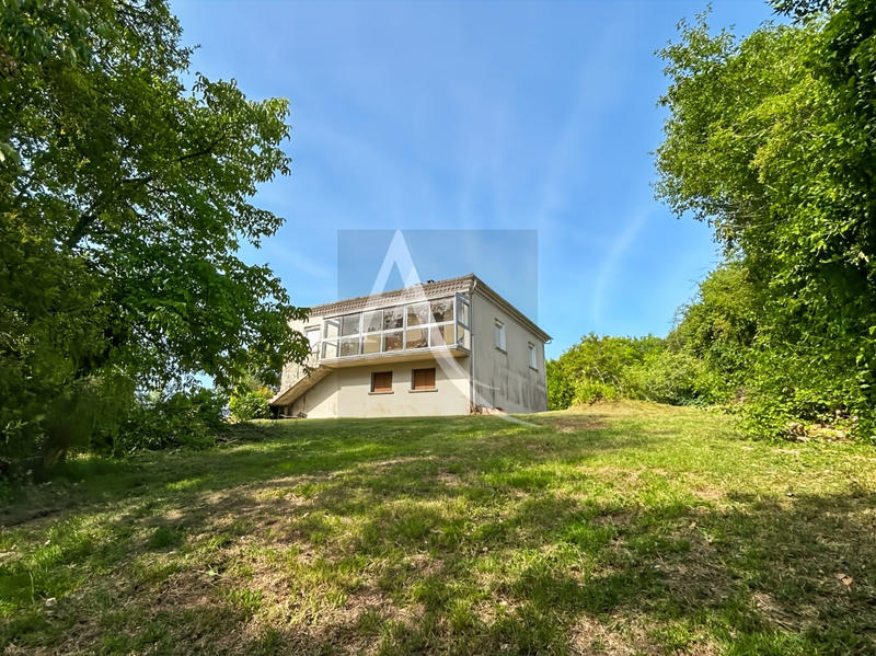 Maison - 101 m² - 5 pièces