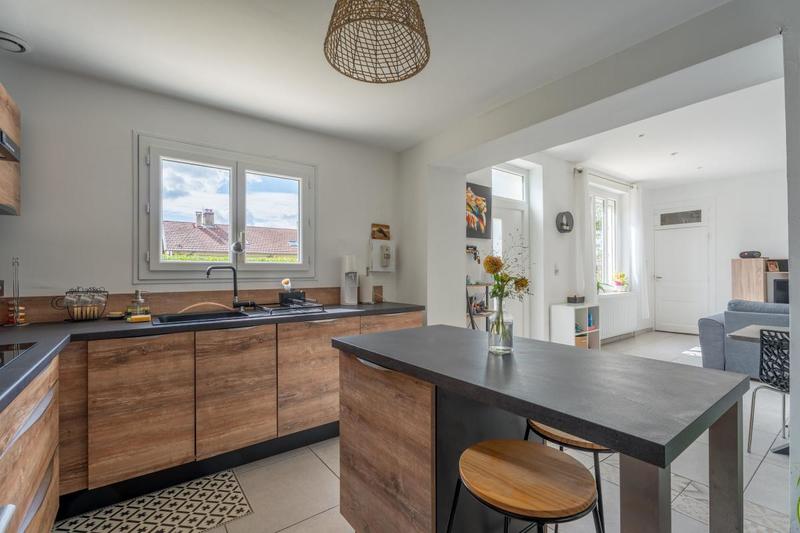 Maison - 85 m² - 4 pièces