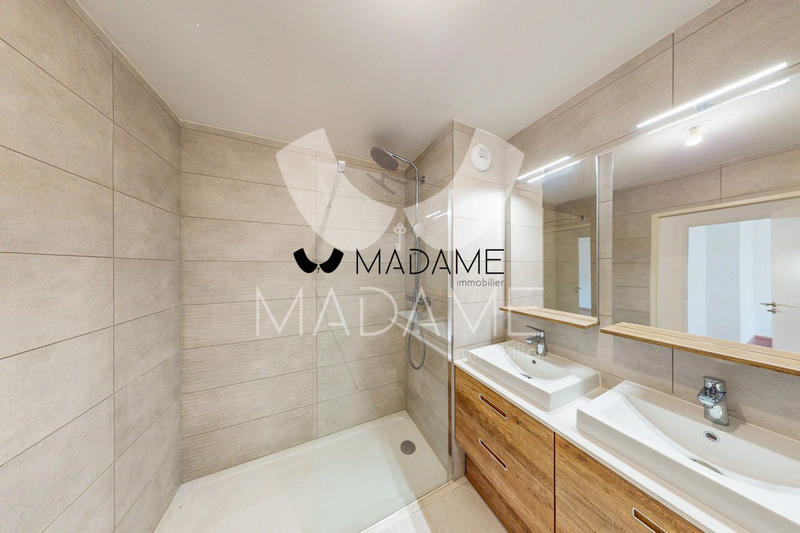 Appartement - 83 m² - 4 pièces