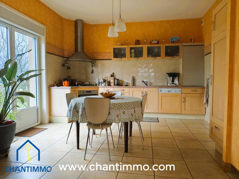 Maison - 224 m² - 10 pièces