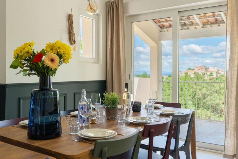 Propriété - 220 m² - 6 pièces