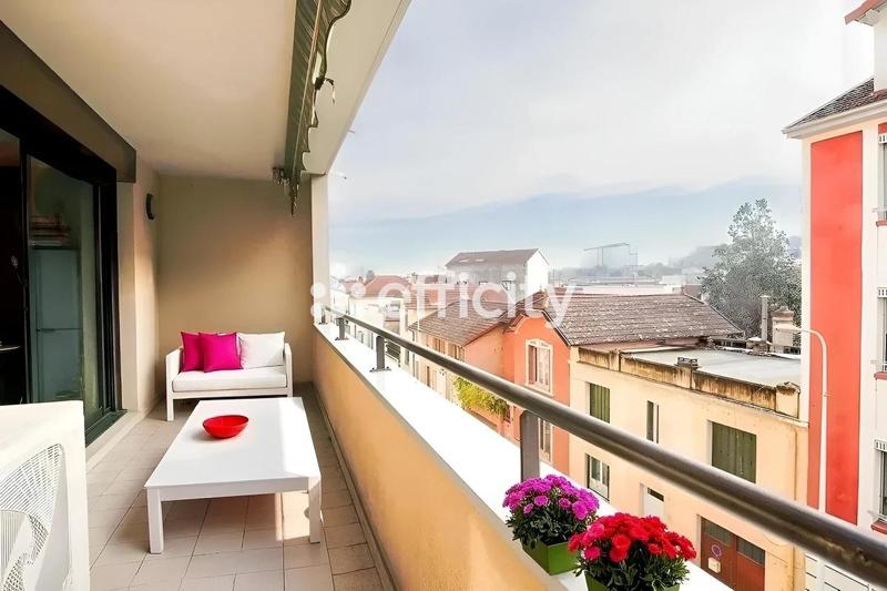 Appartement - 107 m² - 4 pièces