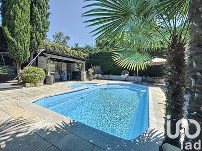 Maison de maîtres - 220 m² - 7 pièces