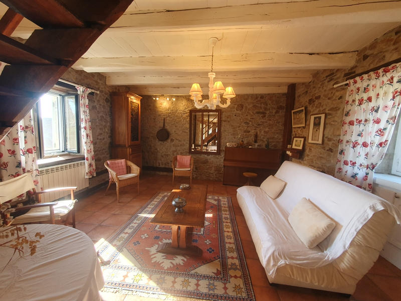 Maison de village - 212 m² - 7 pièces