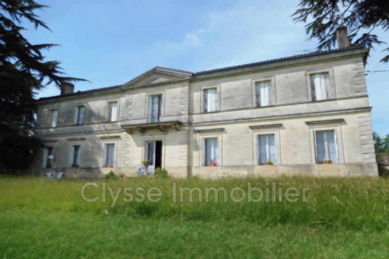 Maison - 820 m² - 18 pièces