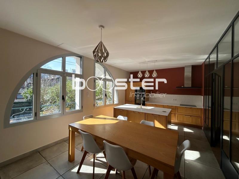 Maison ancienne - 230 m² - 7 pièces