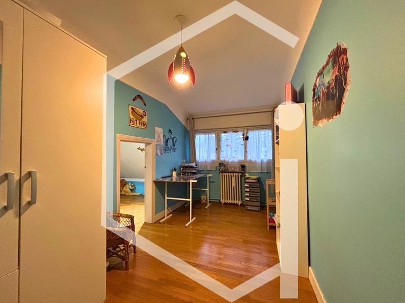 Maison - 159 m² - 6 pièces