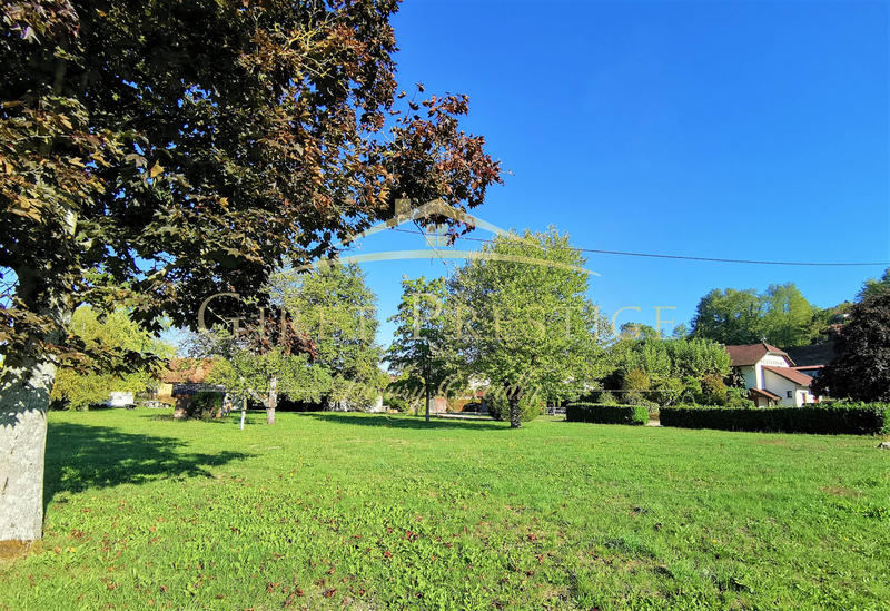 Maison - 380 m² - 12 pièces