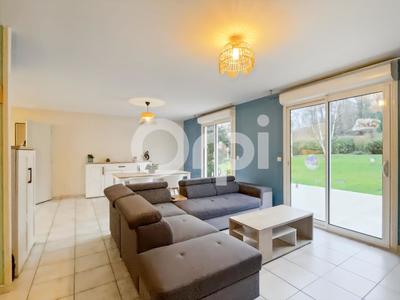 Maison - 98 m² - 4 pièces