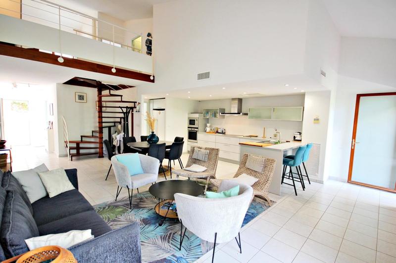 Appartement - 105 m² - 4 pièces