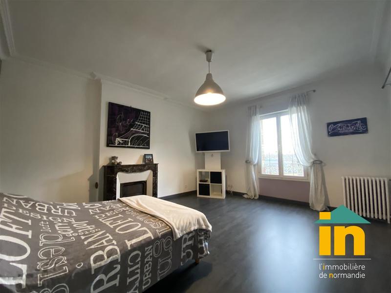 Maison de ville - 228 m² - 7 pièces