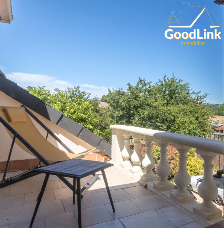 Maison - 235 m² - 7 pièces