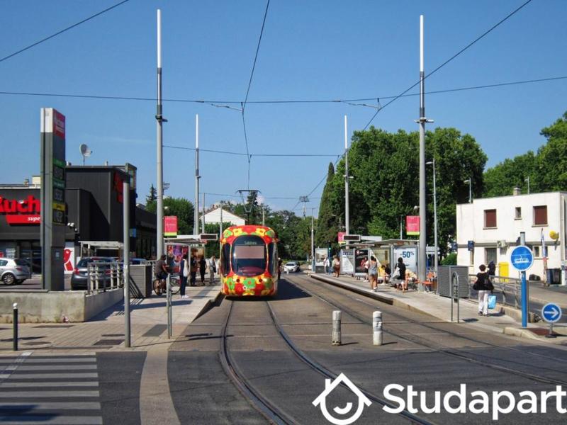 Chambre - 11 m² - 1 pièce