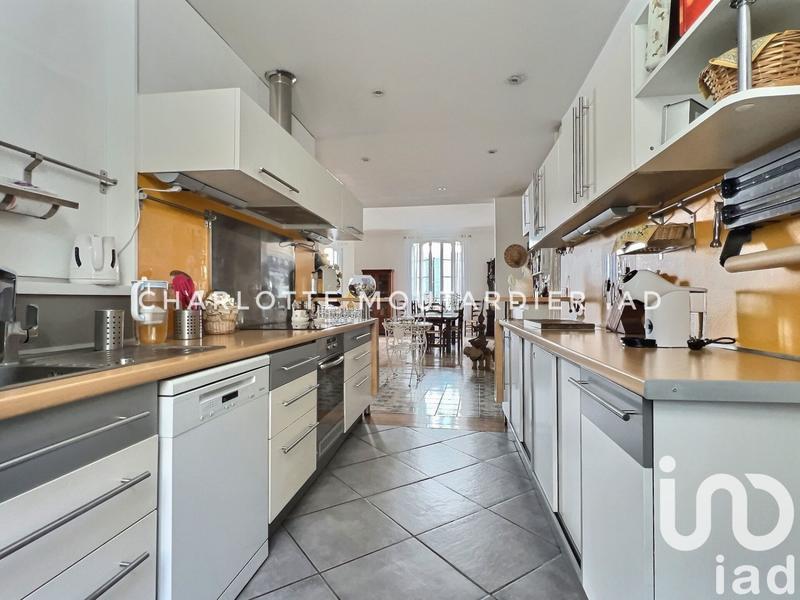 Appartement - 158 m² - 5 pièces