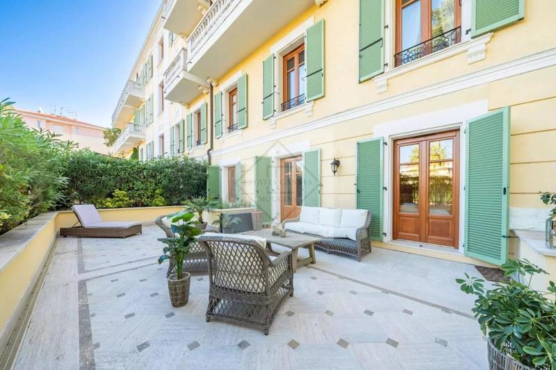 Appartement - 110 m² - 3 pièces