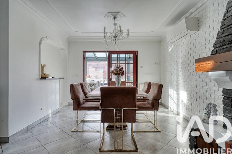 Maison - 182 m² - 9 pièces