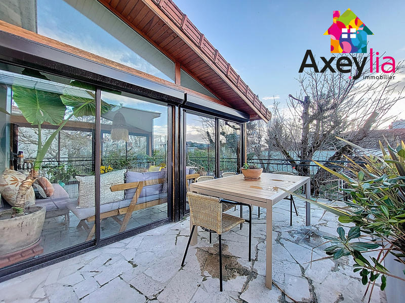 Maison - 104 m² - 5 pièces