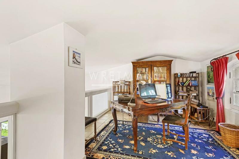 Villa - 252 m² - 5 pièces