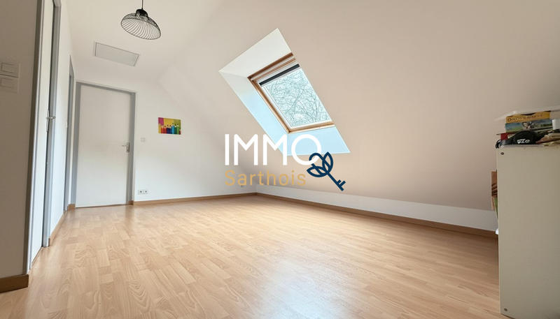 Maison - 186 m² - 10 pièces