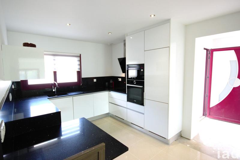 Maison - 155 m² - 7 pièces