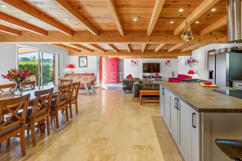 Villa - 172 m² - 6 pièces